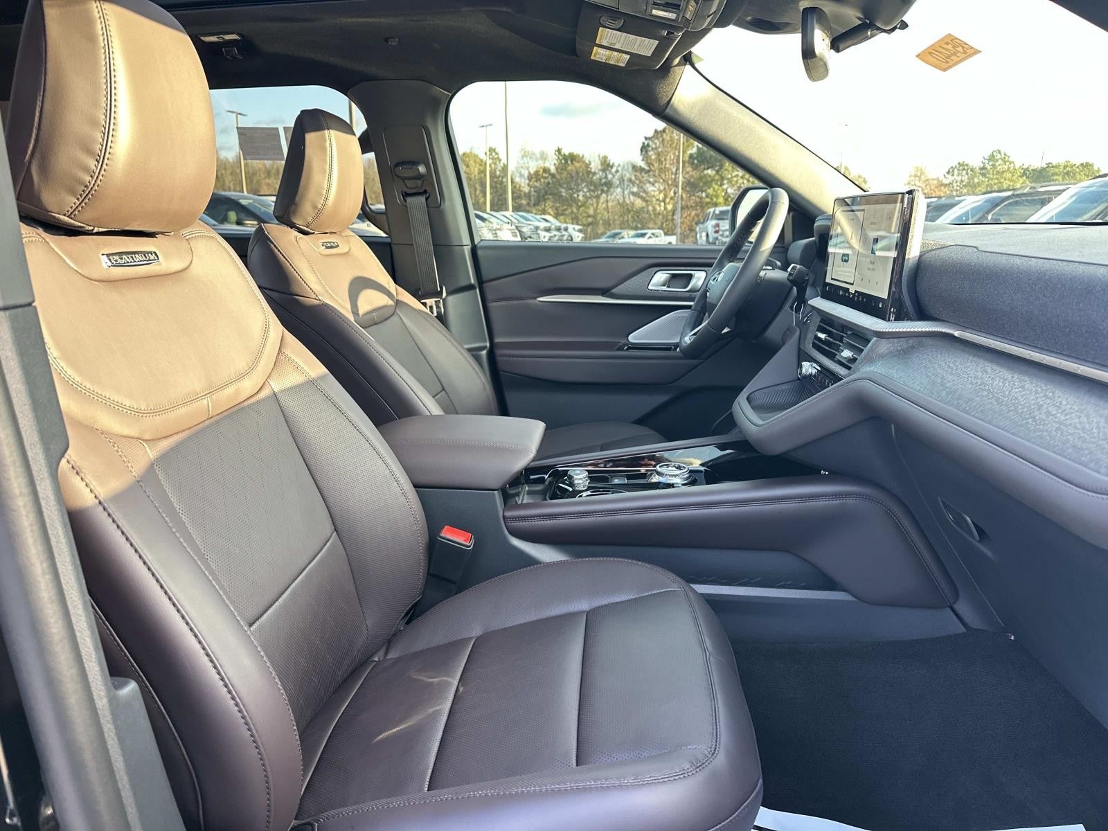 2026 Ford Explorer PLATINUM RWD