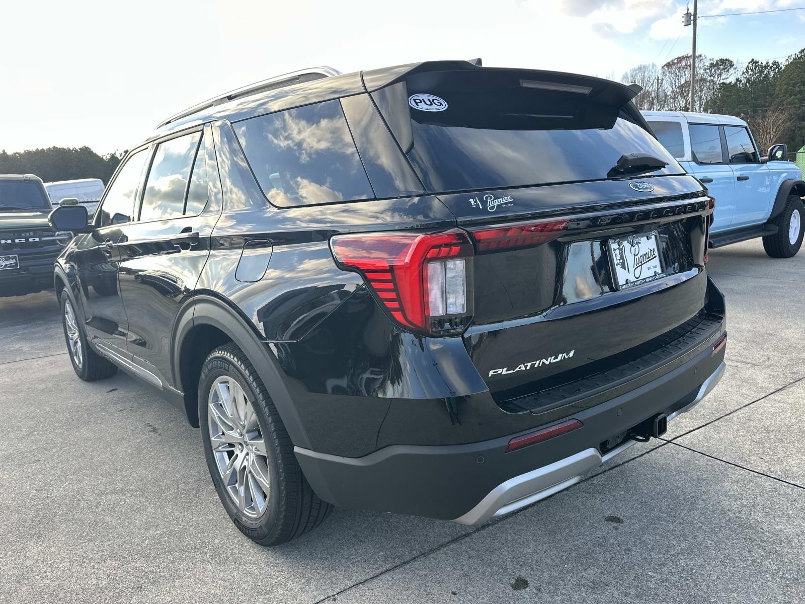 2026 Ford Explorer PLATINUM RWD