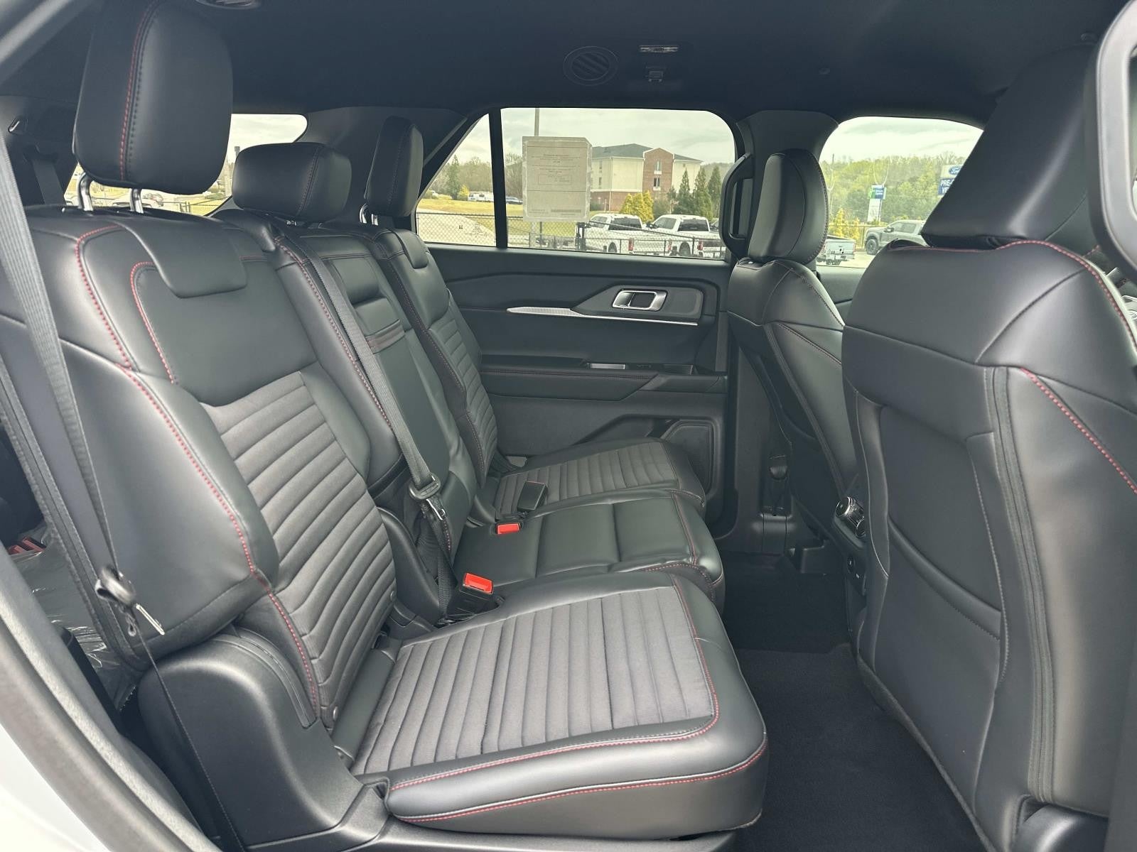 2026 Ford Explorer ST-LINE RWD