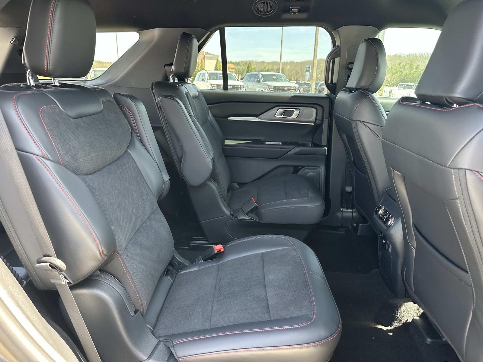 2026 Ford Explorer ST 4WD