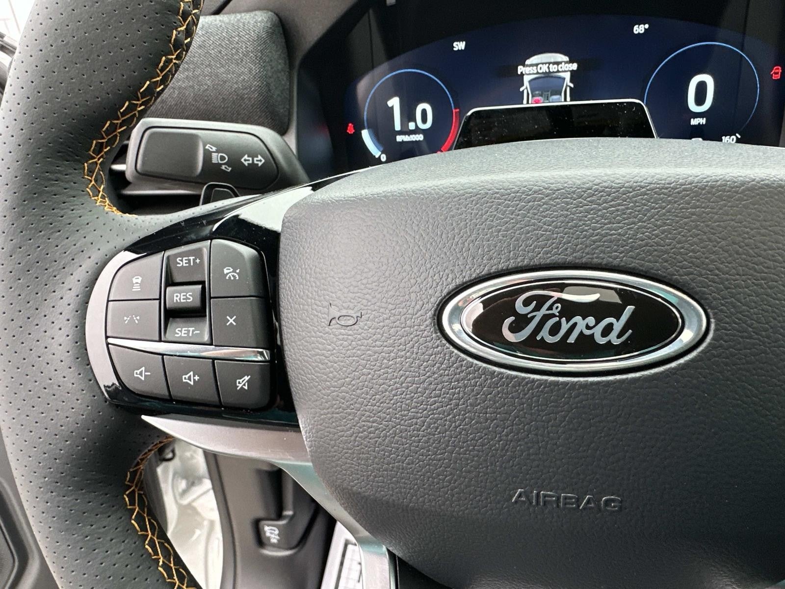 2026 Ford Explorer TREMOR 4WD