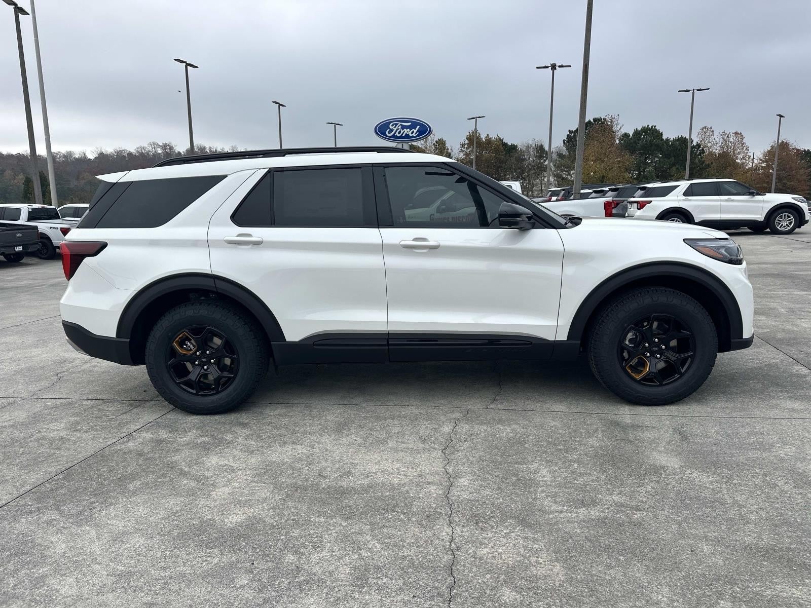 2026 Ford Explorer TREMOR 4WD