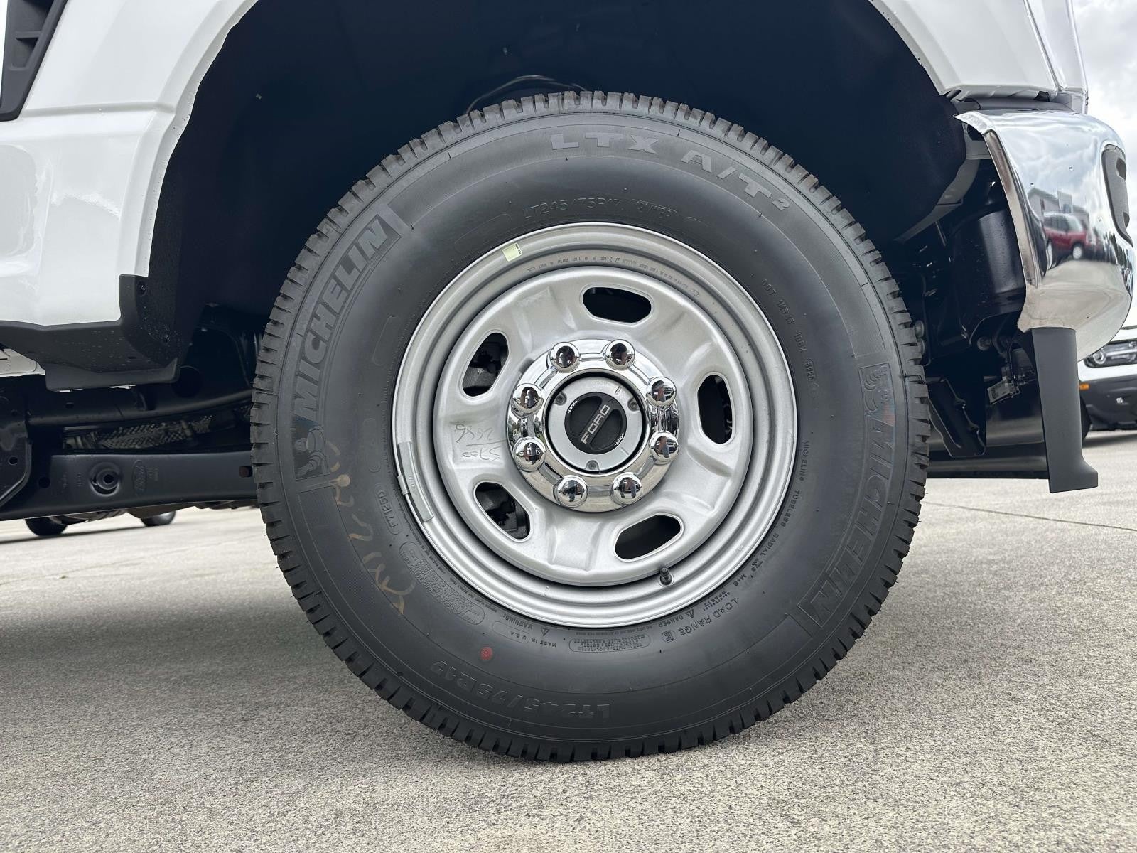 2026 Ford Super Duty F-250 SRW XL 4WD CREW CAB 8' BOX