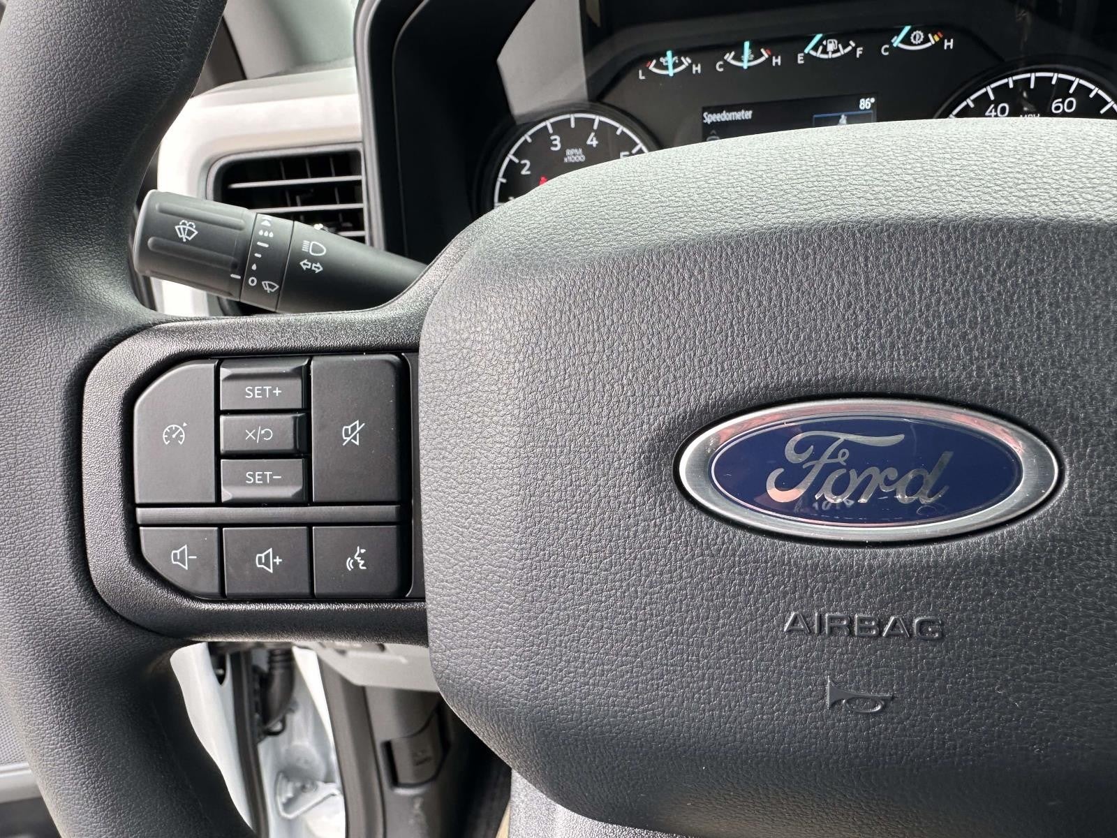 2026 Ford Super Duty F-250 SRW XL 4WD CREW CAB 8' BOX