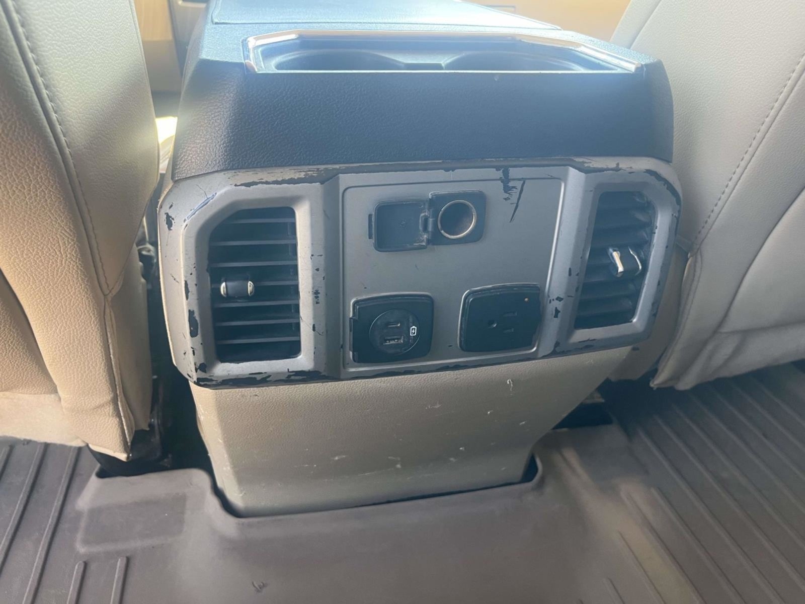 2021 Ford F-250 LARIAT 4WD CREW CAB 6.75'