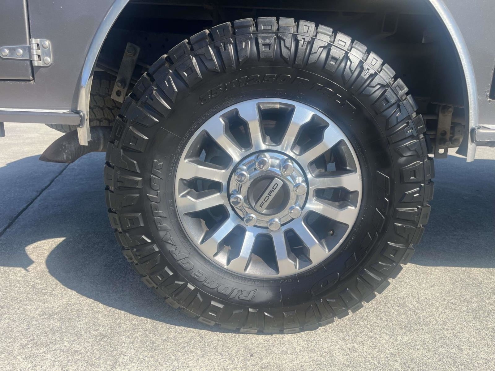 2021 Ford F-250 LARIAT 4WD CREW CAB 6.75'