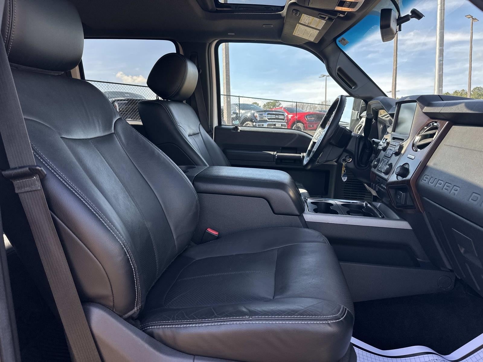 2015 Ford Super Duty F-250 SRW 4WD LARIAT