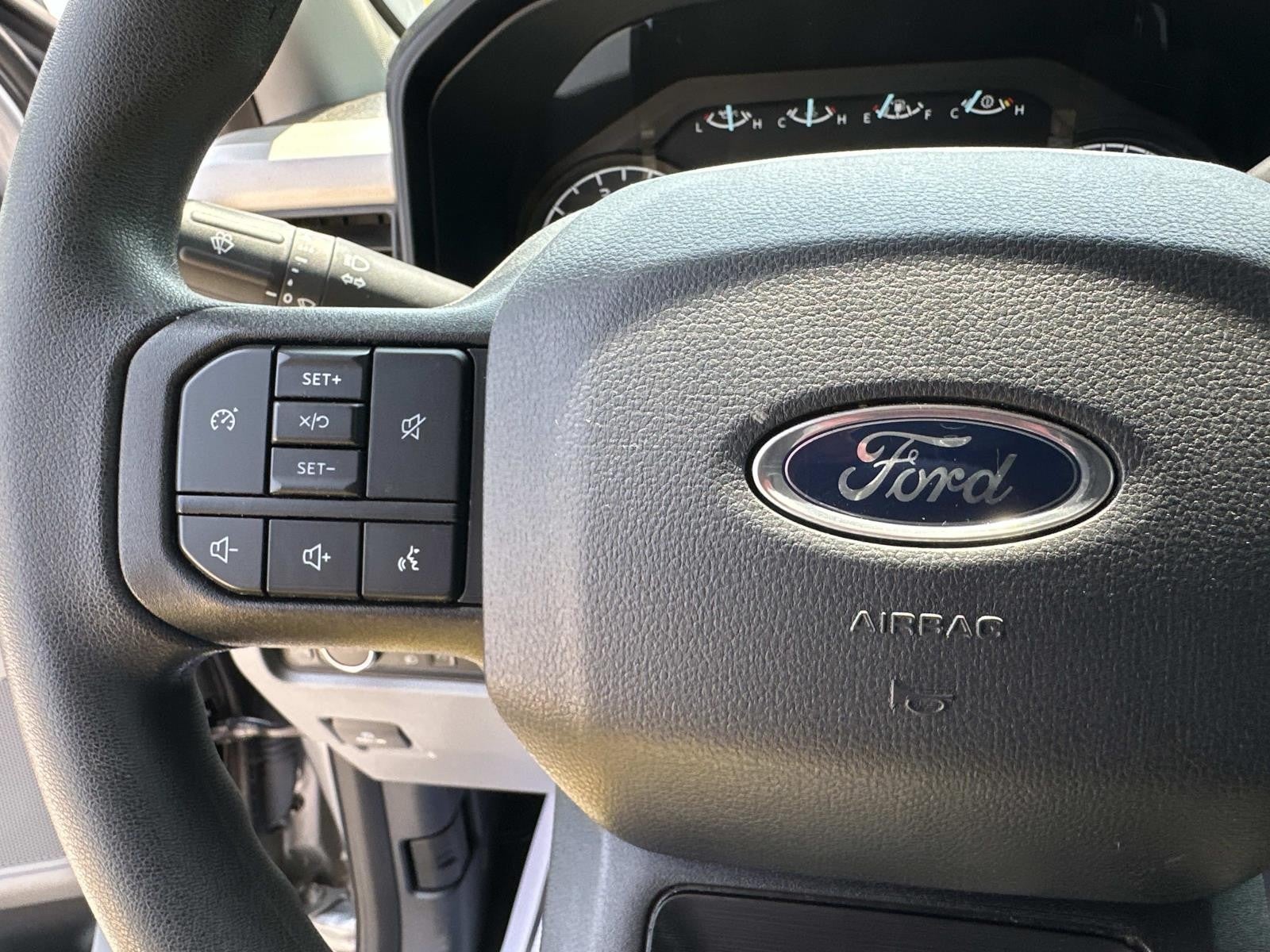 2024 Ford Super Duty F-250 SRW STX XL 4WD CREW CAB 6.75' BOX
