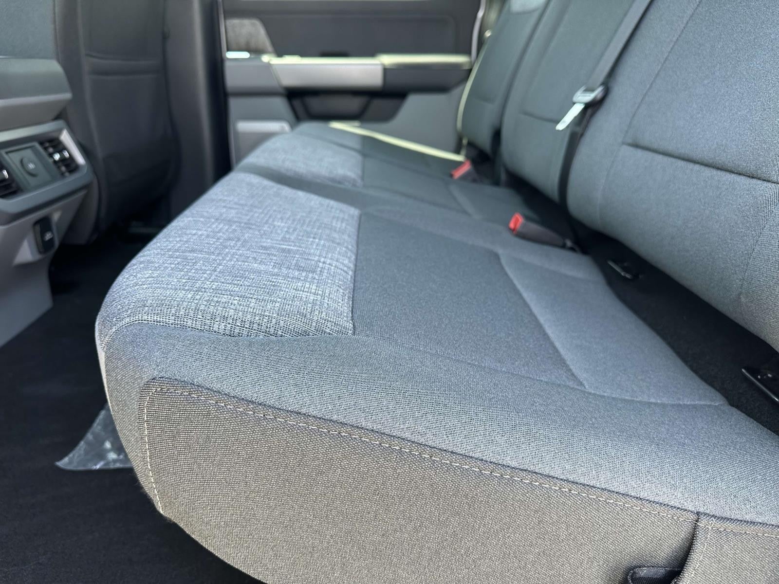 2025 Ford Super Duty F-250 SRW XLT 4WD CREW CAB 6.75' BO