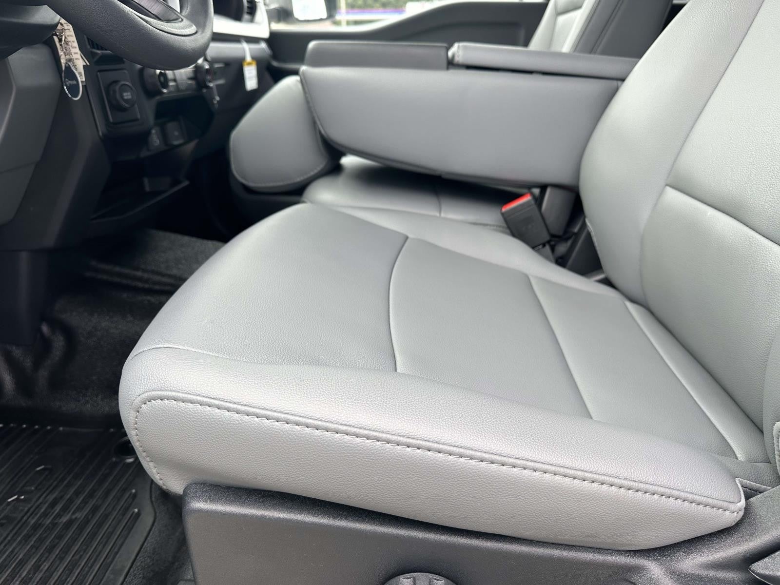 2026 Ford Super Duty F-350 SRW XL 2WD CREW CAB 6.75' BOX