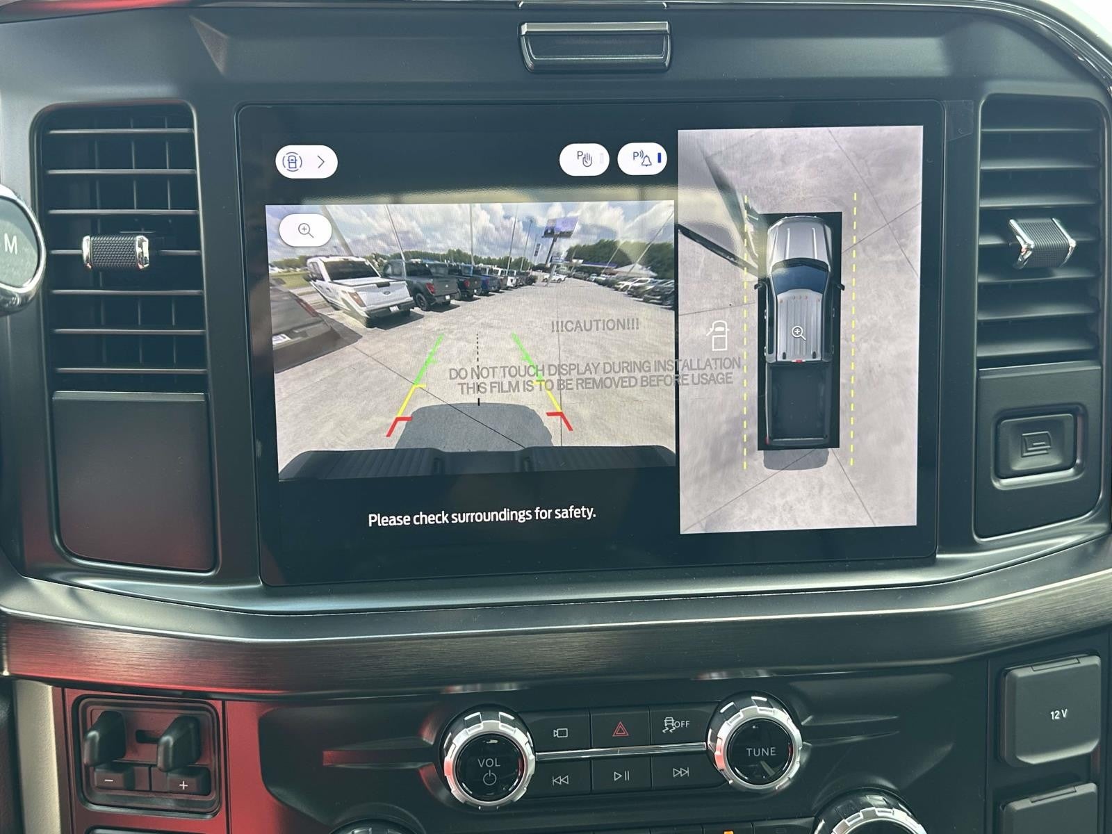 2026 Ford Super Duty F-350 SRW LARIAT 2WD CREW CAB 6.75'