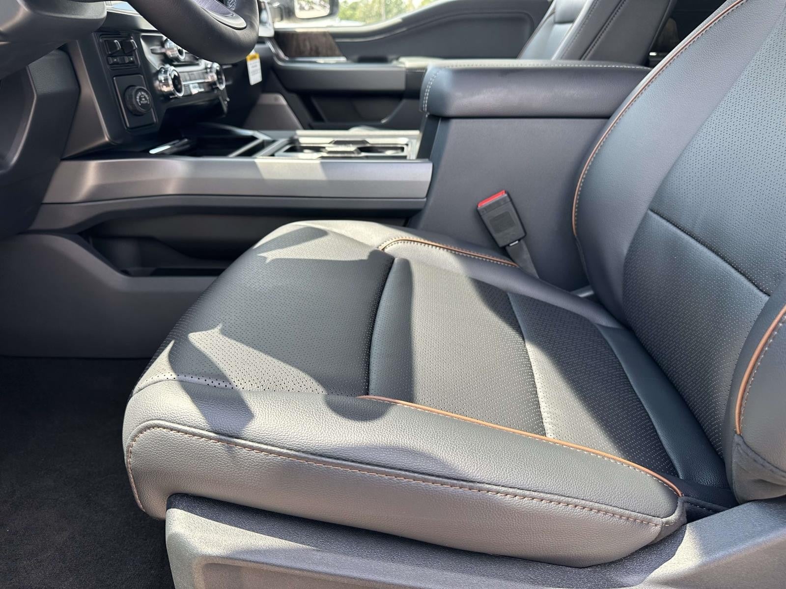 2026 Ford Super Duty F-350 SRW LARIAT 2WD CREW CAB 6.75'