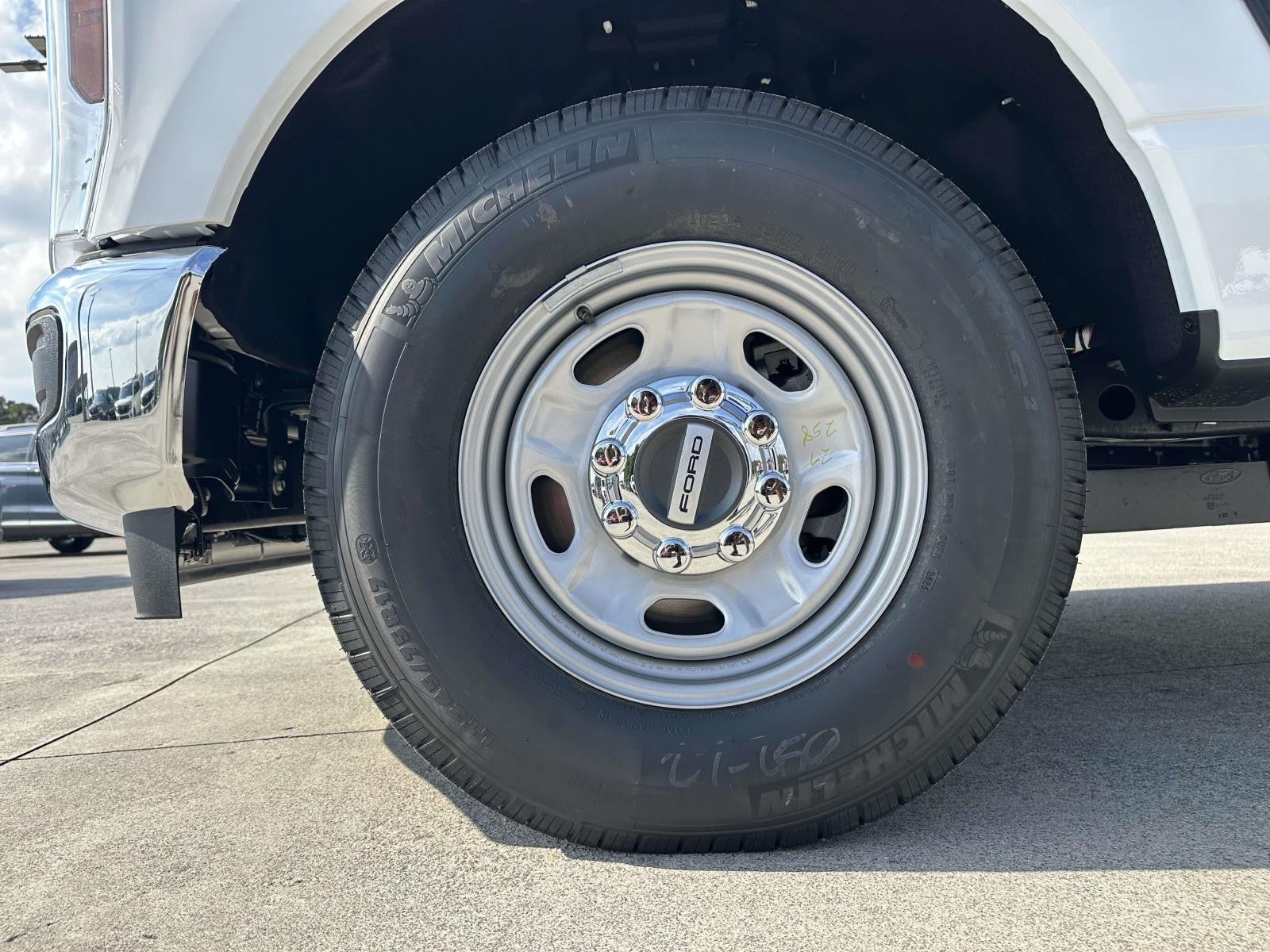 2026 Ford Super Duty F-350 SRW XL 2WD CREW CAB 6.75' BOX