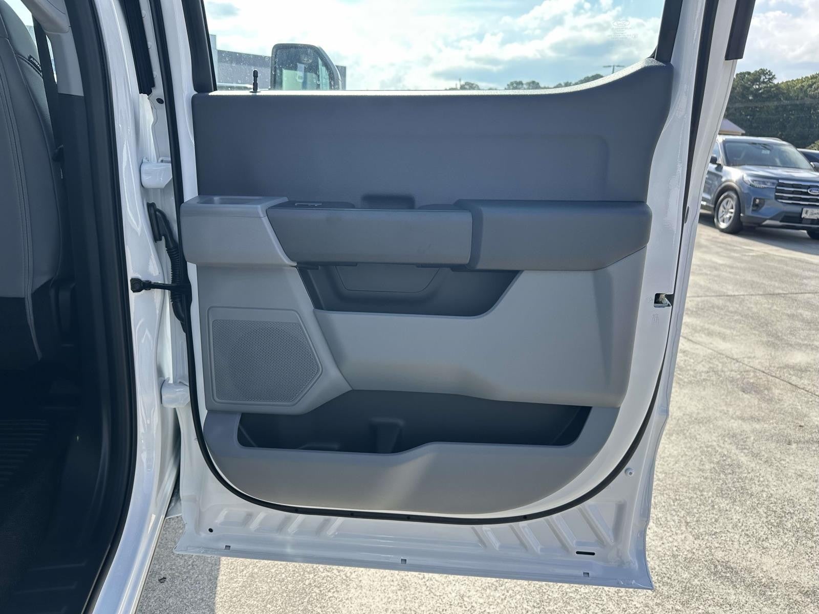 2026 Ford Super Duty F-350 SRW XL 2WD CREW CAB 6.75' BOX