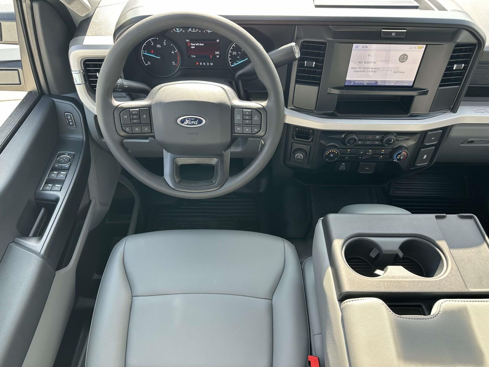 2026 Ford Super Duty F-350 SRW XL 2WD CREW CAB 6.75' BOX