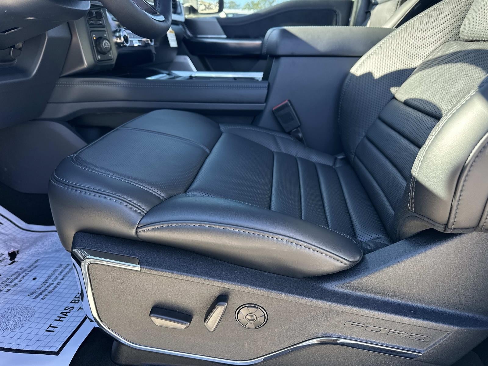 2025 Ford Super Duty F-350 SRW PLATINUM 4WD CREW CAB