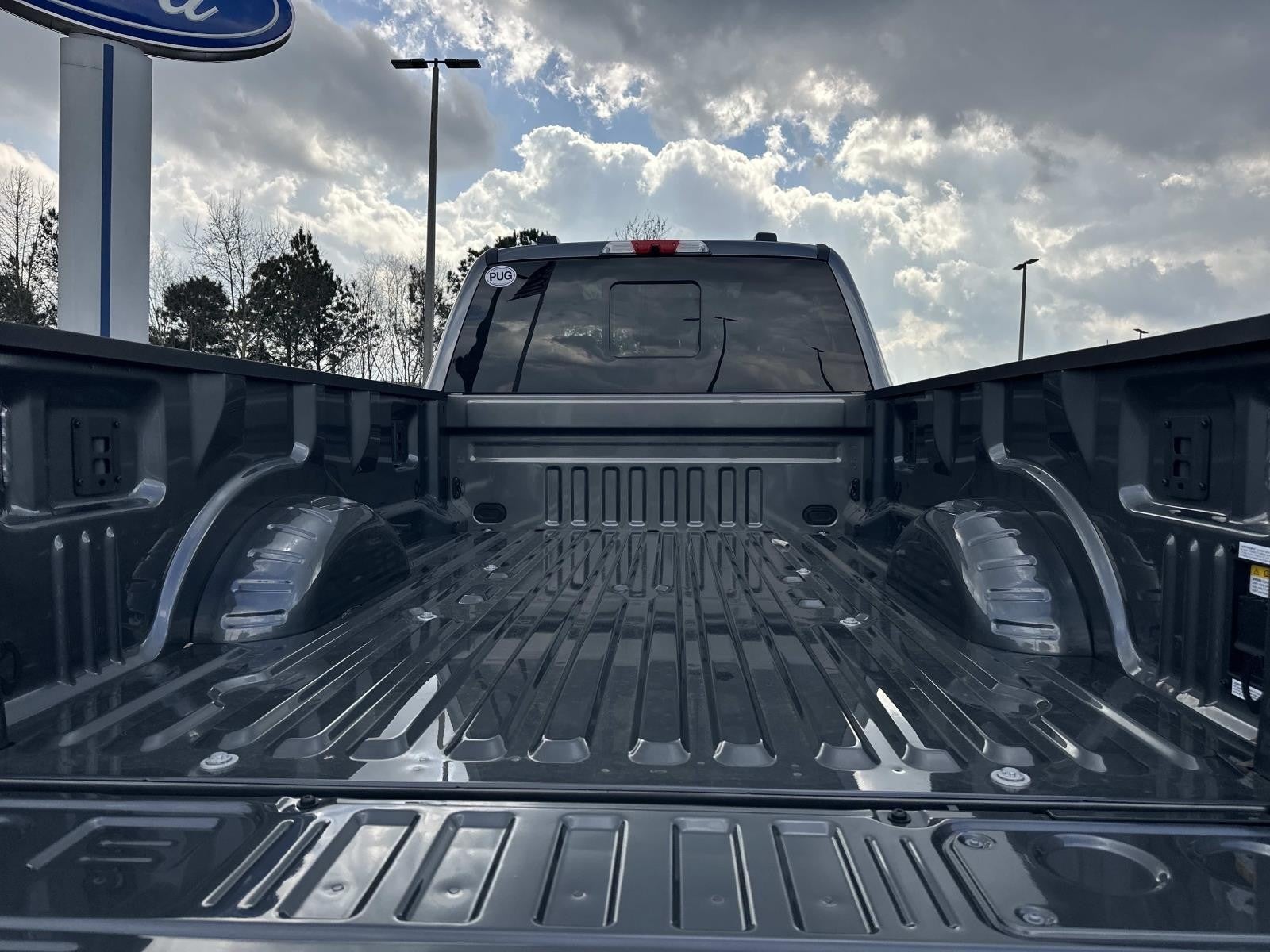 2026 Ford Super Duty F-350 DRW PLATINUM 4WD CREW CAB 8'