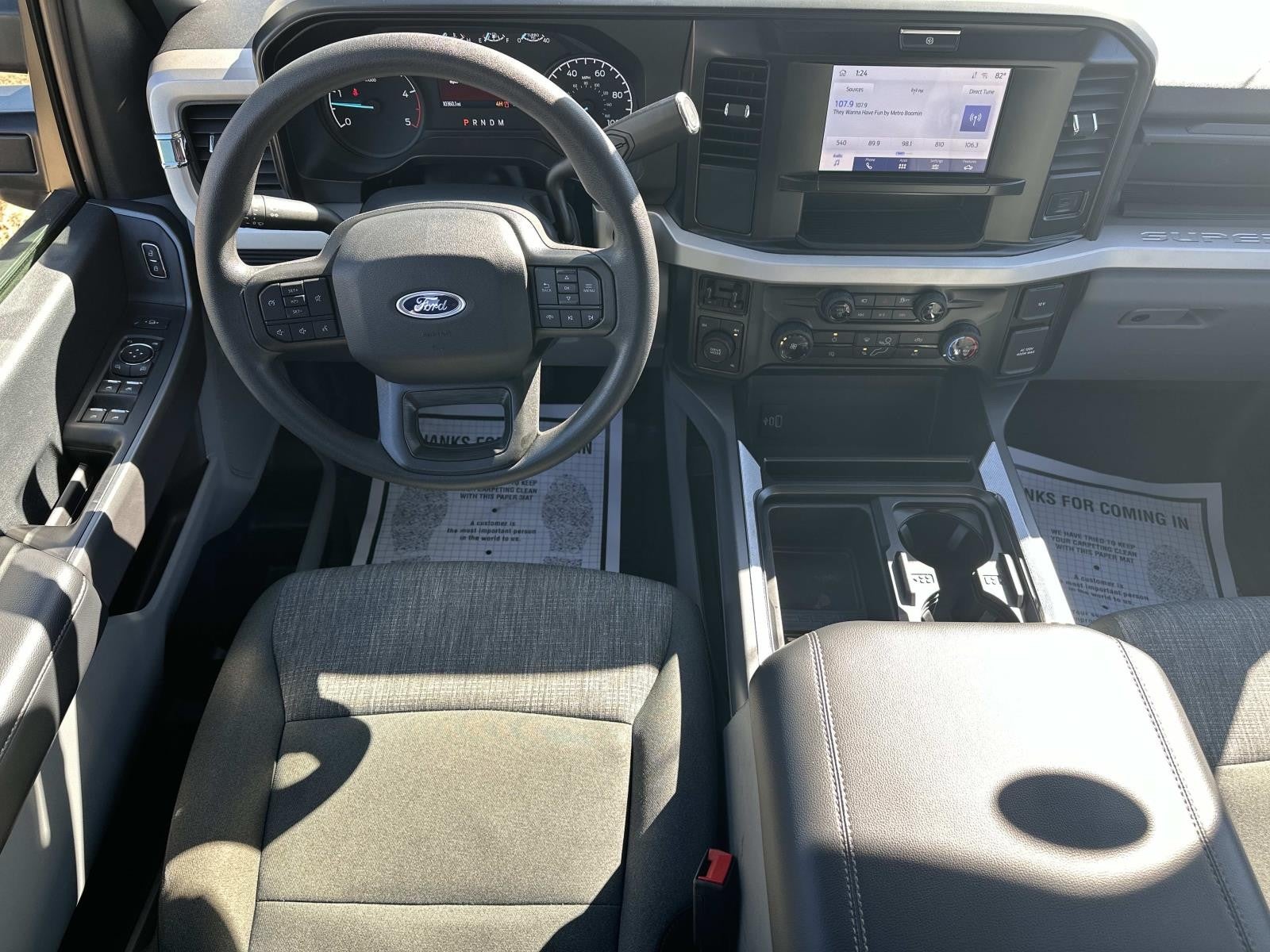 2025 Ford Super Duty F-350 DRW XLT 4WD CREW CAB 8' BOX