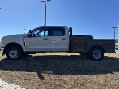 2025 Ford Super Duty F-350 DRW XLT 4WD CREW CAB 8' BOX