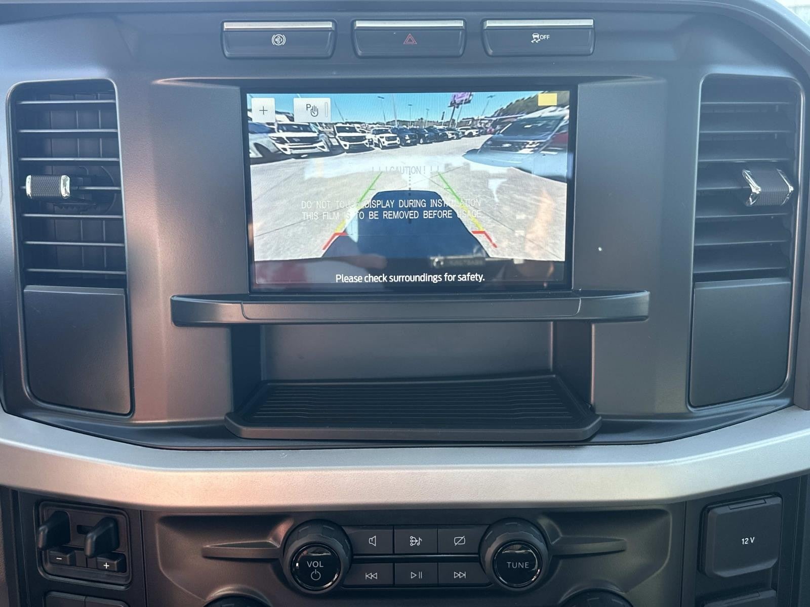 2024 Ford Super Duty F-350 DRW XL 4WD CREW CAB 8' BOX