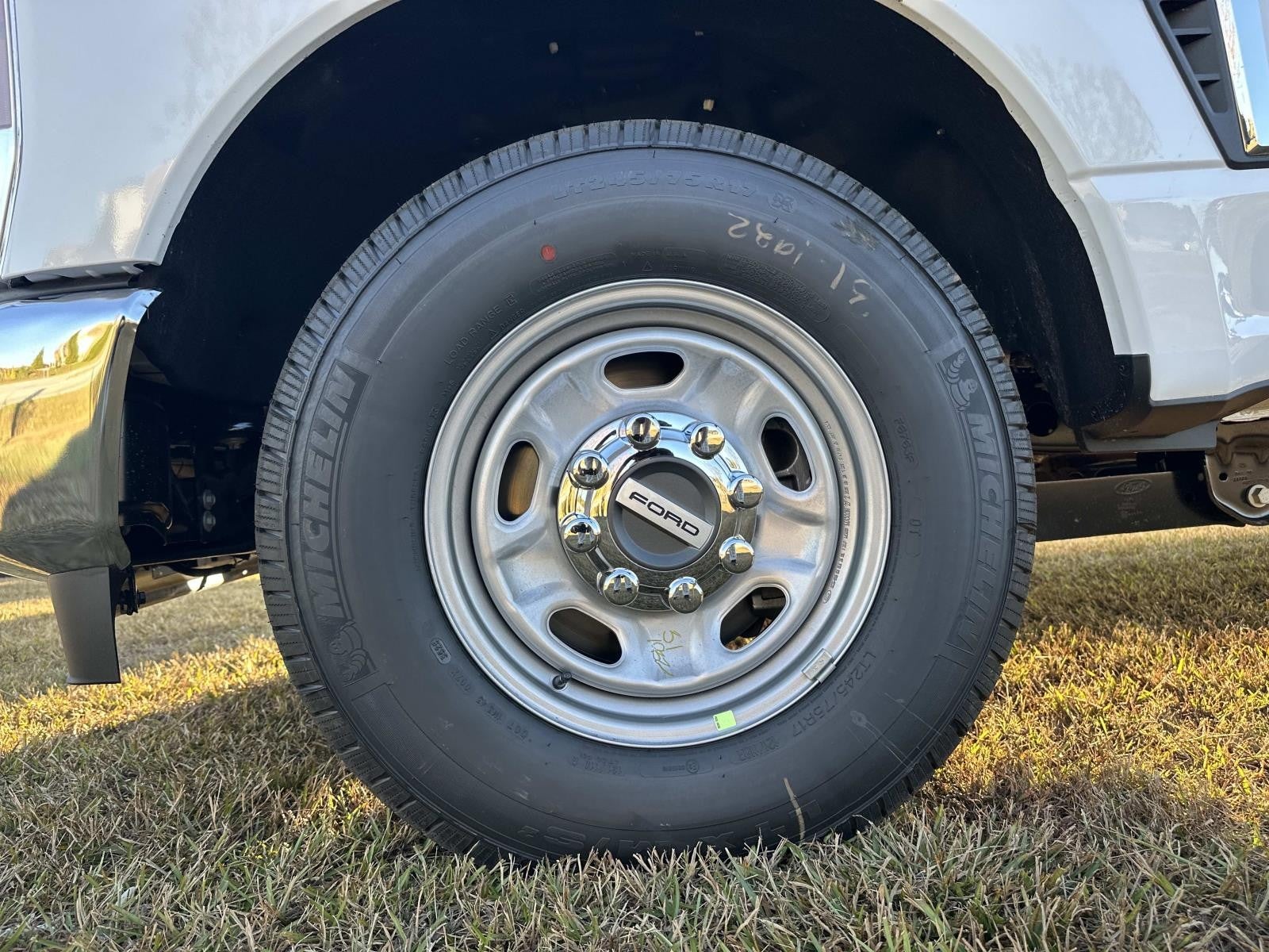 2026 Ford Super Duty F-250 SRW XL 2WD REG CAB 8' BOX