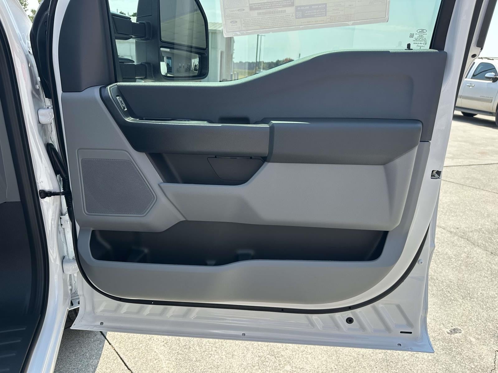 2026 Ford Super Duty F-250 SRW XL 2WD REG CAB 8' BOX