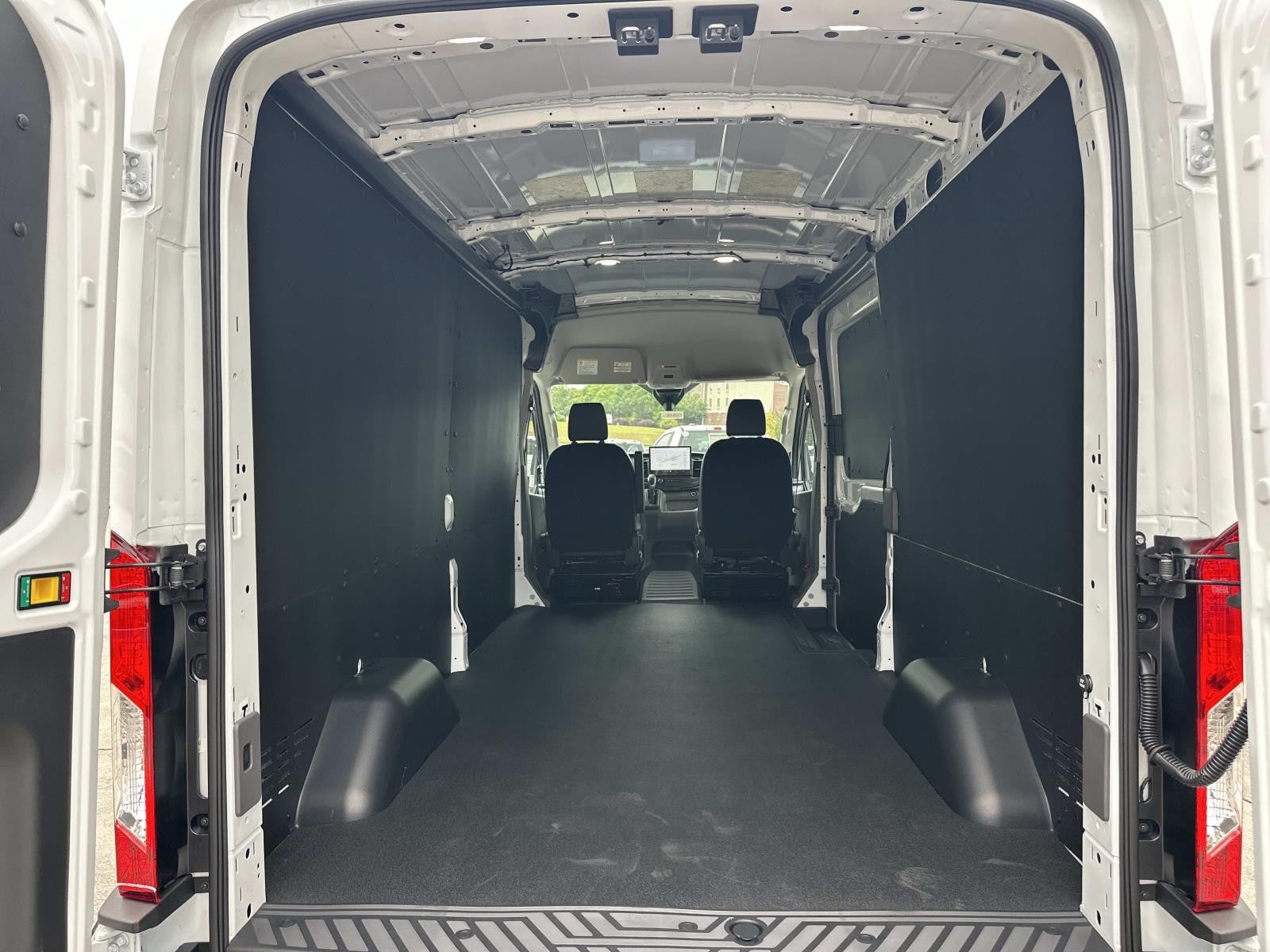 2026 Ford Transit Cargo Van T-250 148 MED RF 9150 GV