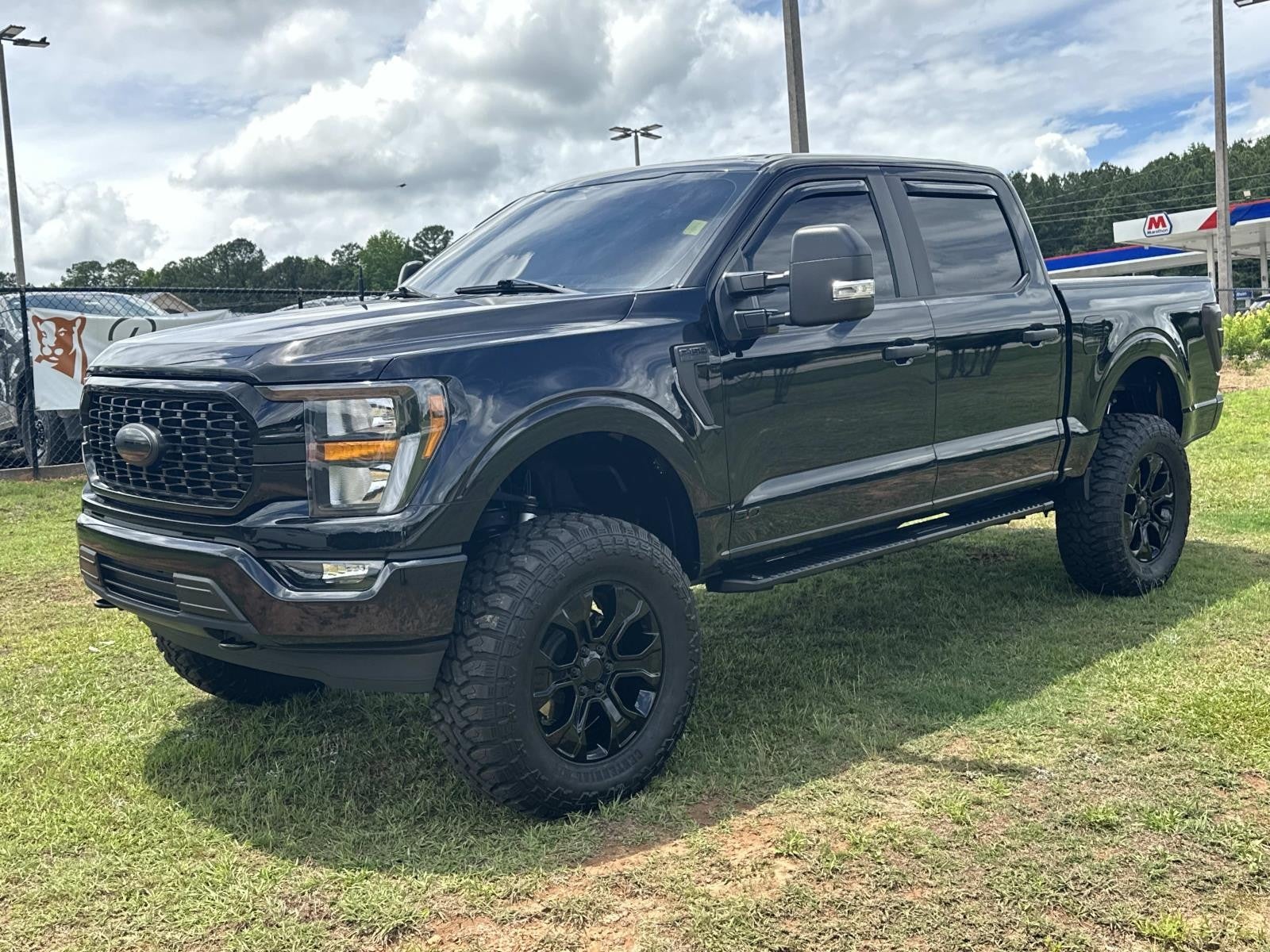 2023 Ford F-150 COYOTE 5.0 XL 4WD SUPERCREW 5.5' BOX