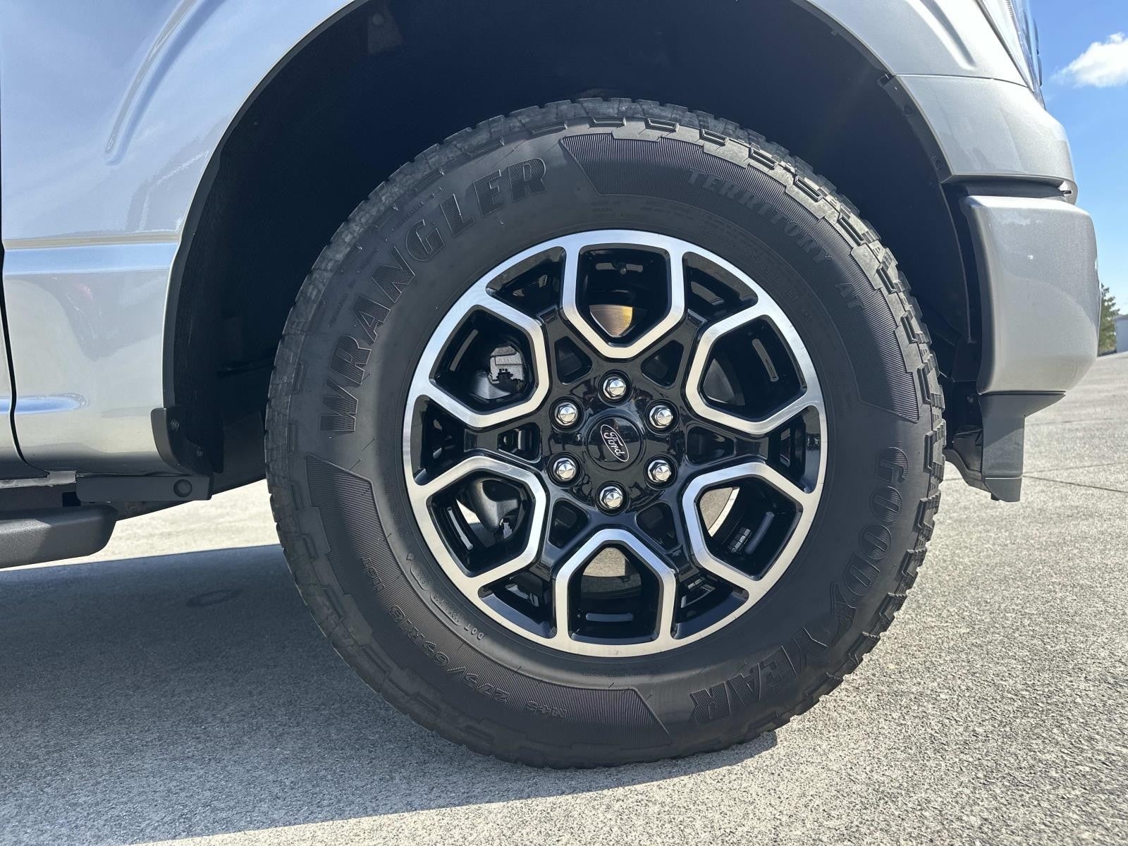 2023 Ford F-150 XLT 4WD SUPERCREW 5.5' BO