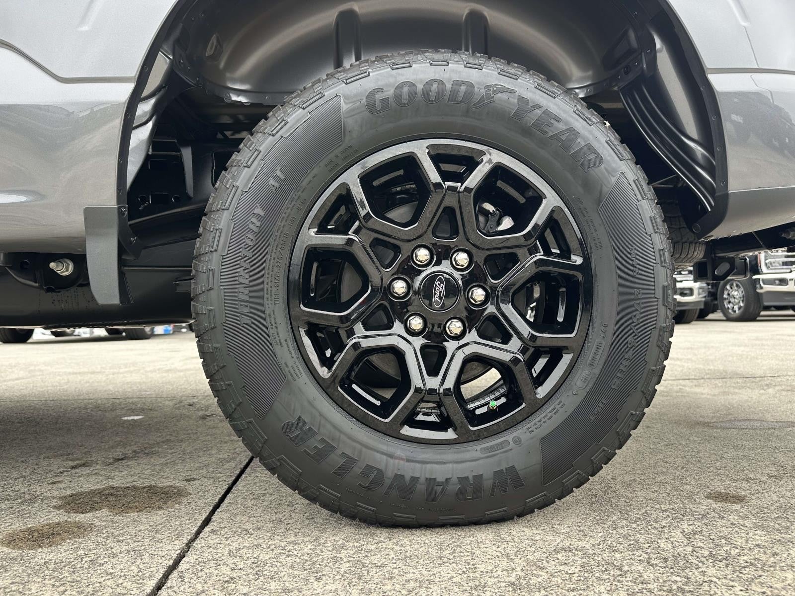 2025 Ford F-150 XLT 4WD SUPERCREW 5.5' BO