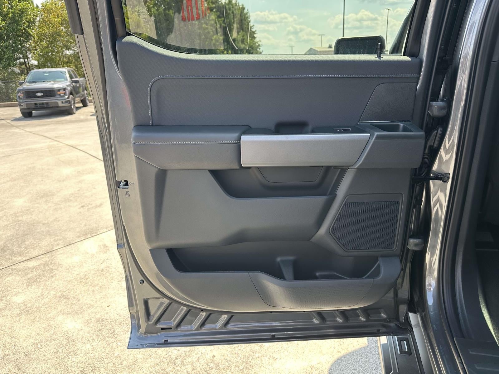 2025 Ford F-150 XLT 4WD SUPERCREW 5.5' BO