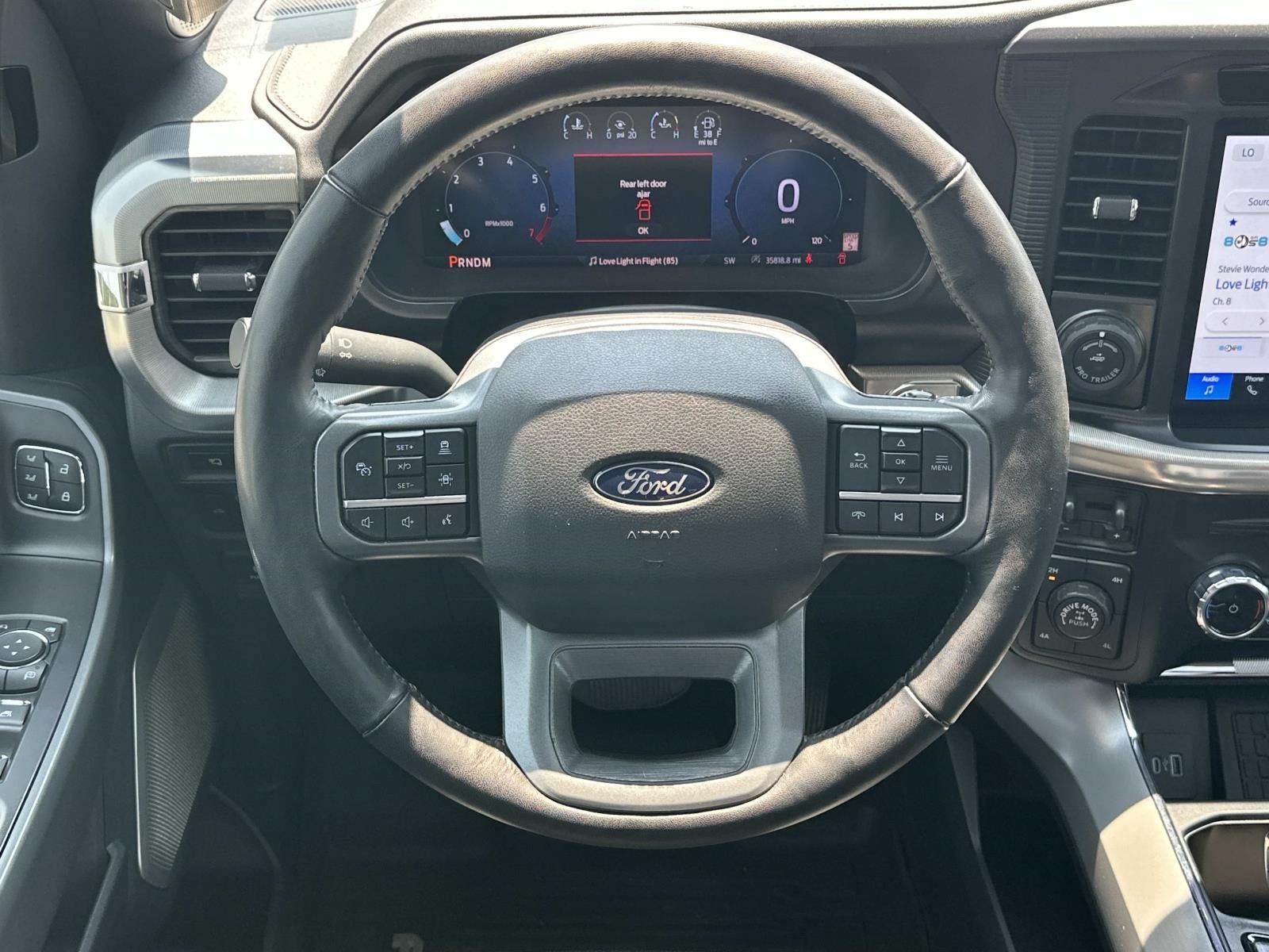 2024 Ford F-150 LARIAT 4WD CREW