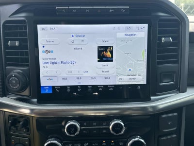 2024 Ford F-150 LARIAT 4WD CREW