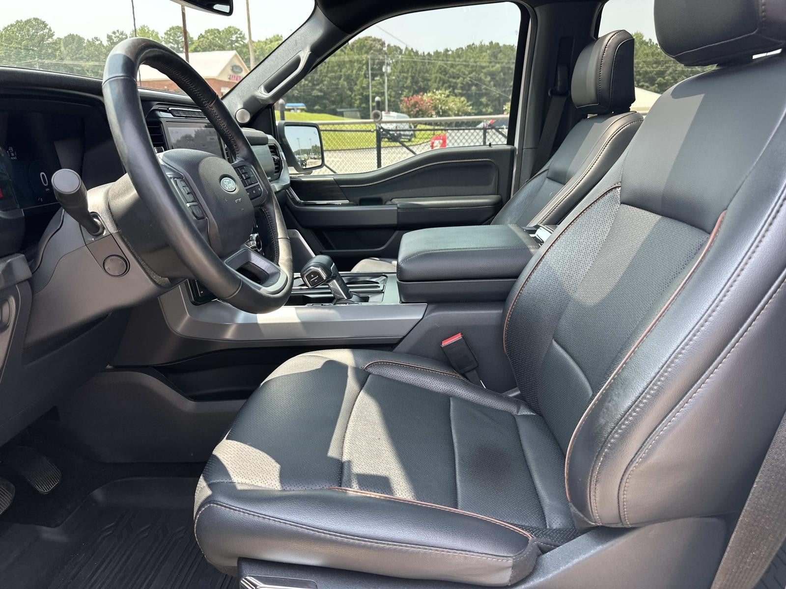 2024 Ford F-150 LARIAT 4WD CREW