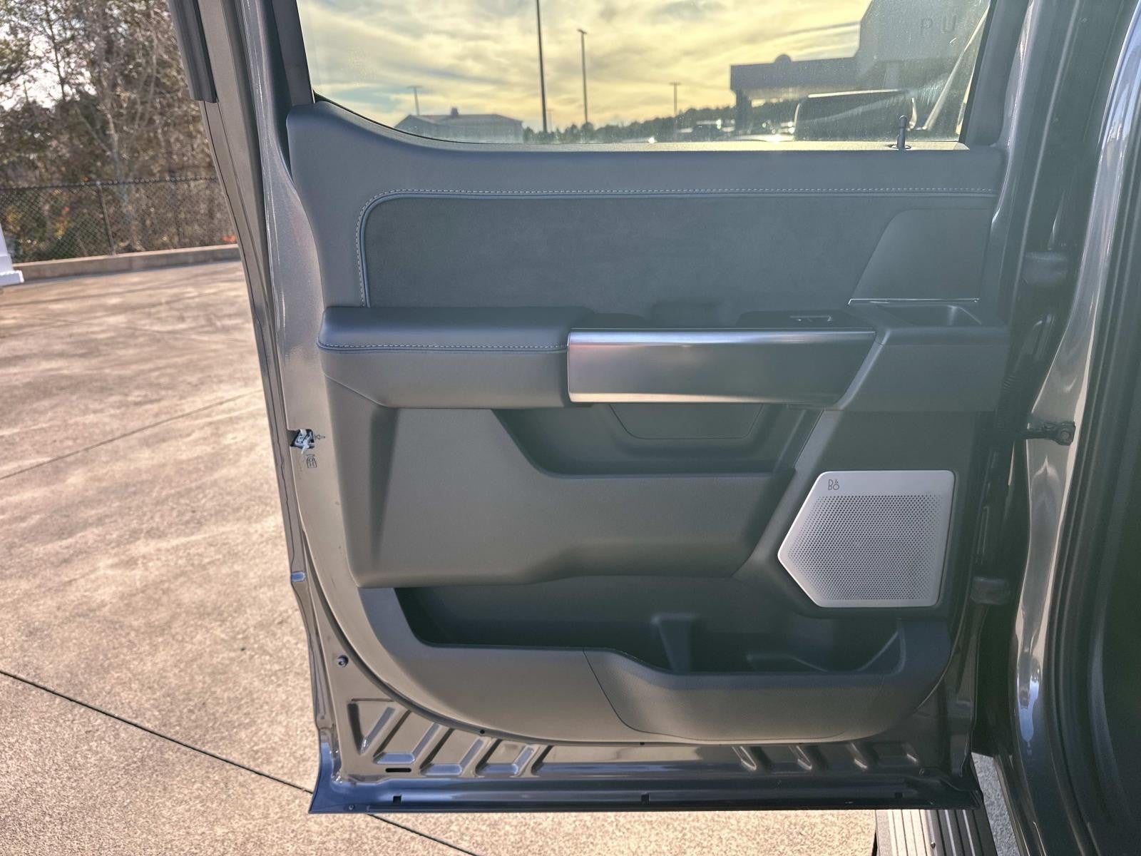 2025 Ford F-150 PLATINUM 4WD SUPERCREW 5.