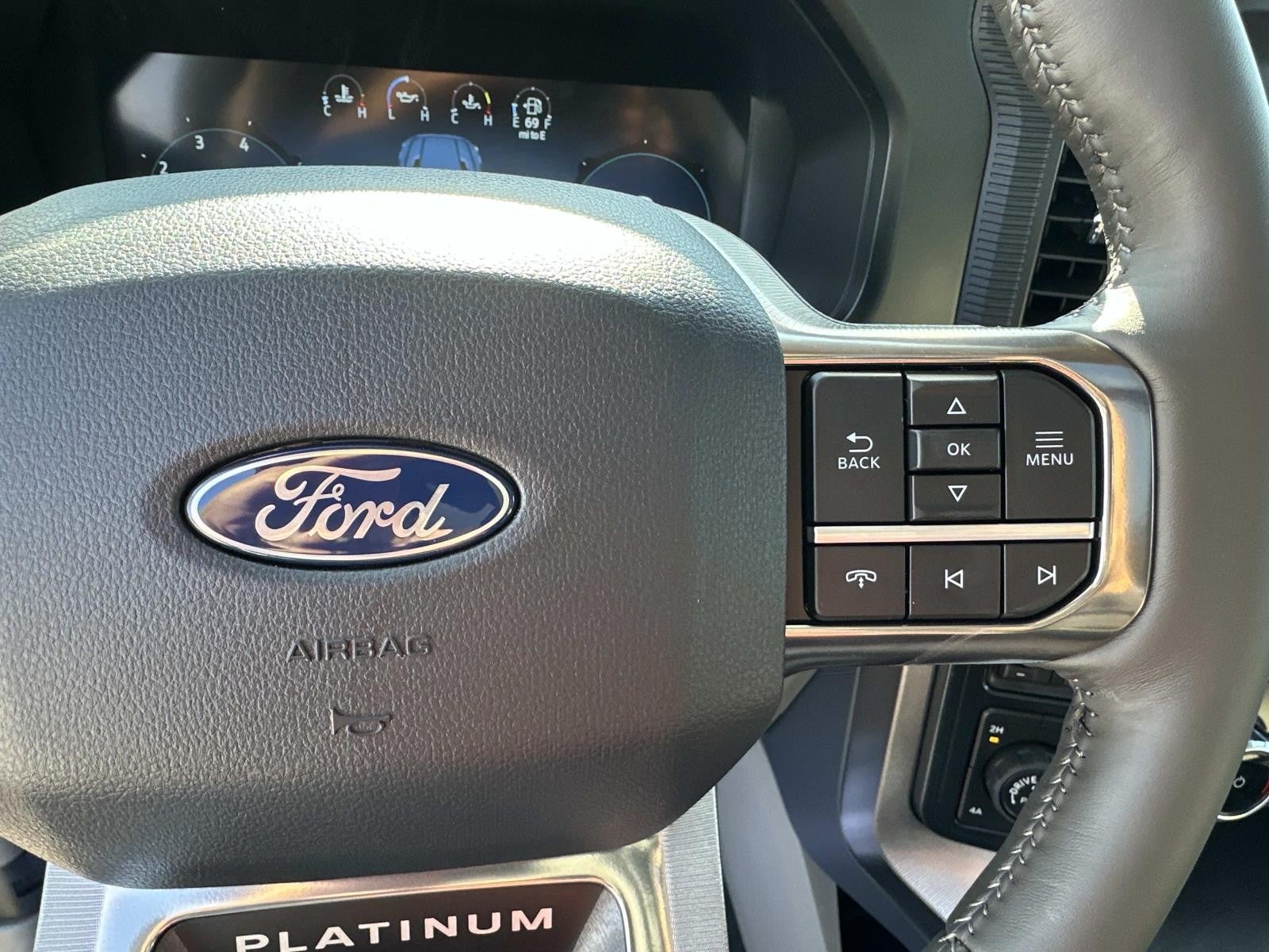 2026 Ford F-150 PLATINUM 4WD SUPERCREW 5.