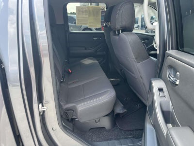 2023 Nissan Frontier CREW CAB 4X4 SV AUTO