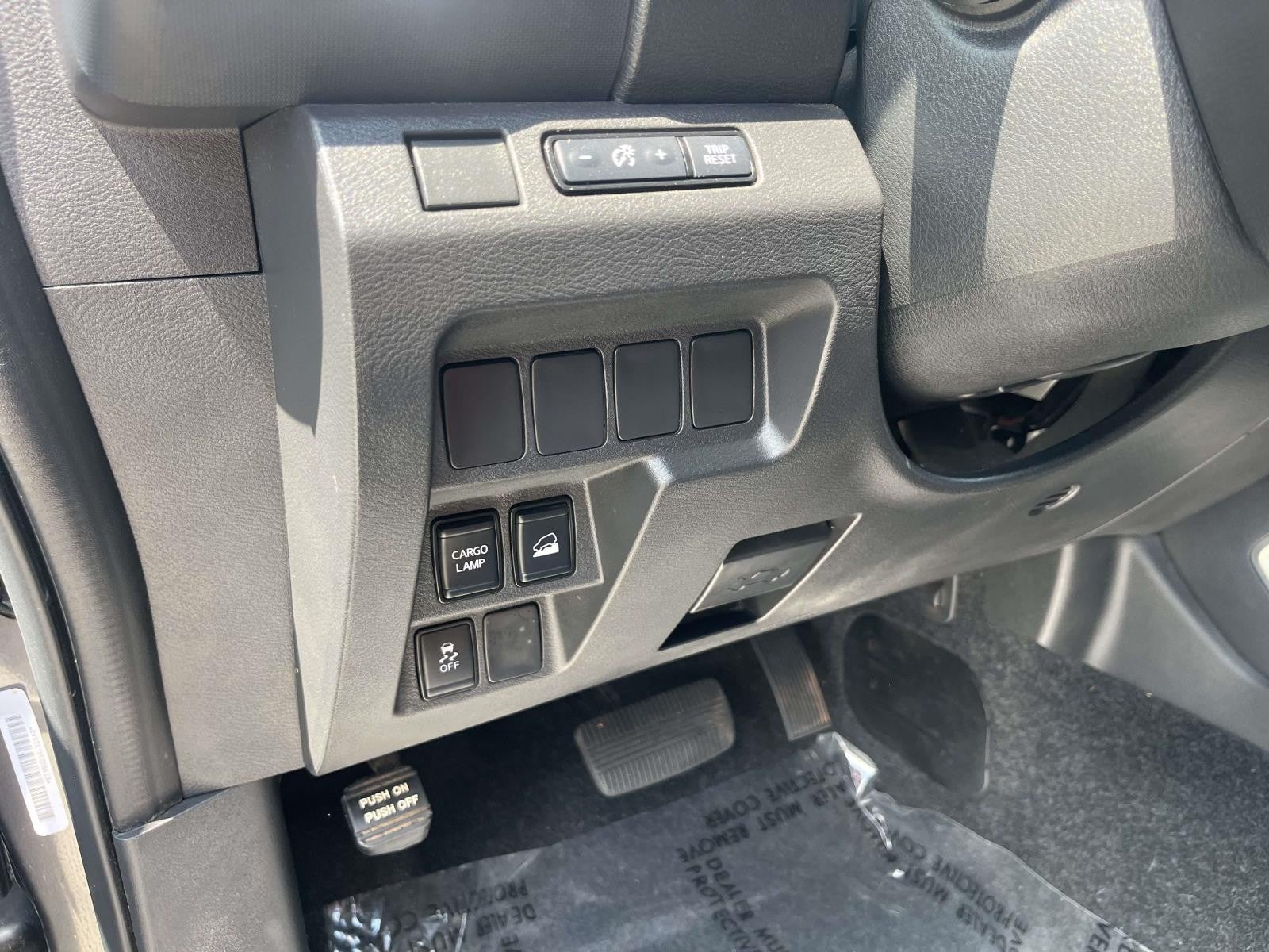 2023 Nissan Frontier CREW CAB 4X4 SV AUTO