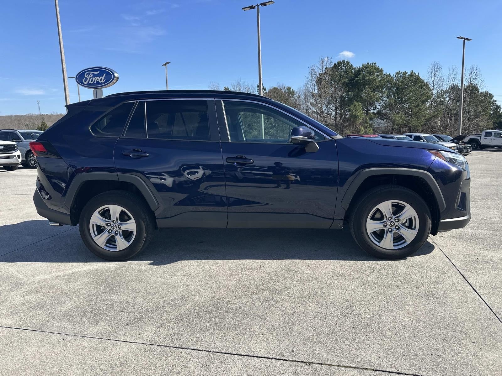 2023 Toyota RAV4 XLE FWD