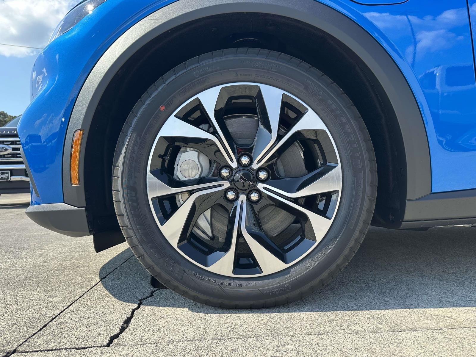 2025 Ford Mustang Mach-E SELECT RWD