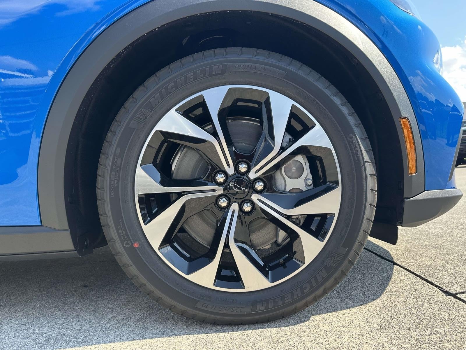 2025 Ford Mustang Mach-E SELECT RWD