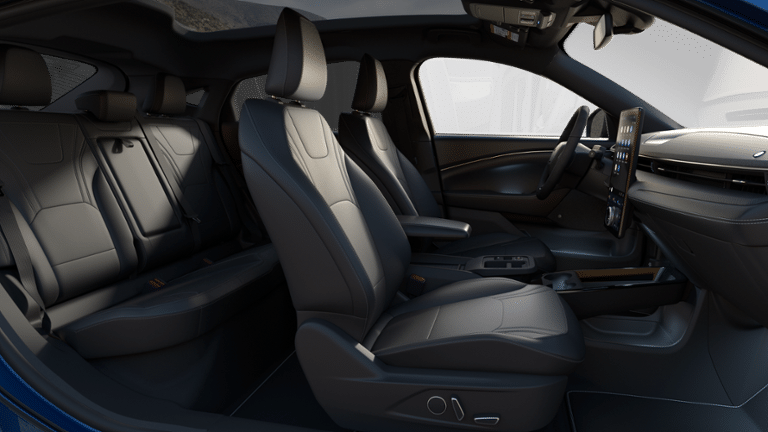 2025 Ford Mustang Mach-E PREMIUM RWD